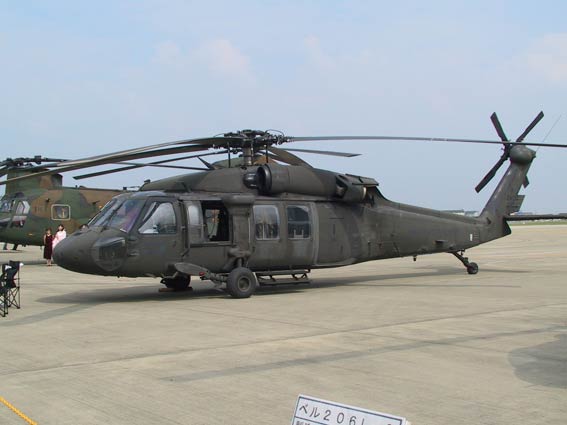 UH-60 ブラックホーク 汎用ヘリコプター